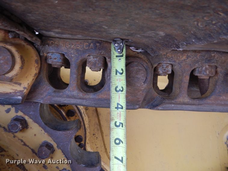 image for item DC8988 2006 Caterpillar D6N LGP  dozer