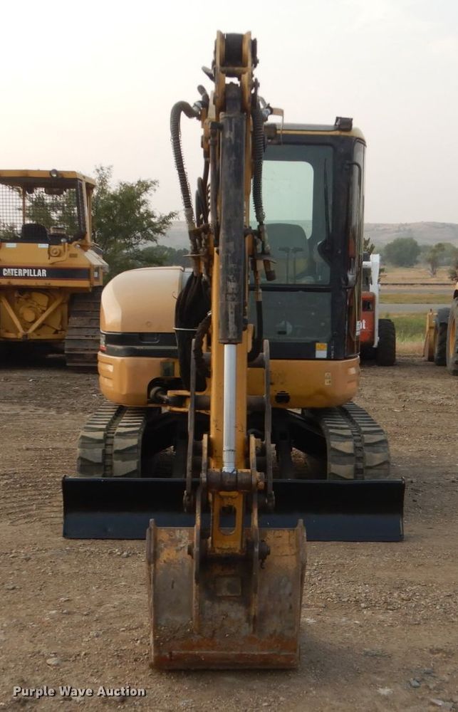 image for item DC8989 2006 Caterpillar 304 CR  mini excavator