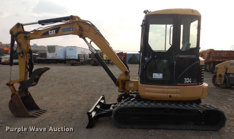 image for item DC8989 2006 Caterpillar 304 CR  mini excavator