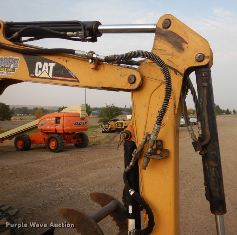 image for item DC8989 2006 Caterpillar 304 CR  mini excavator