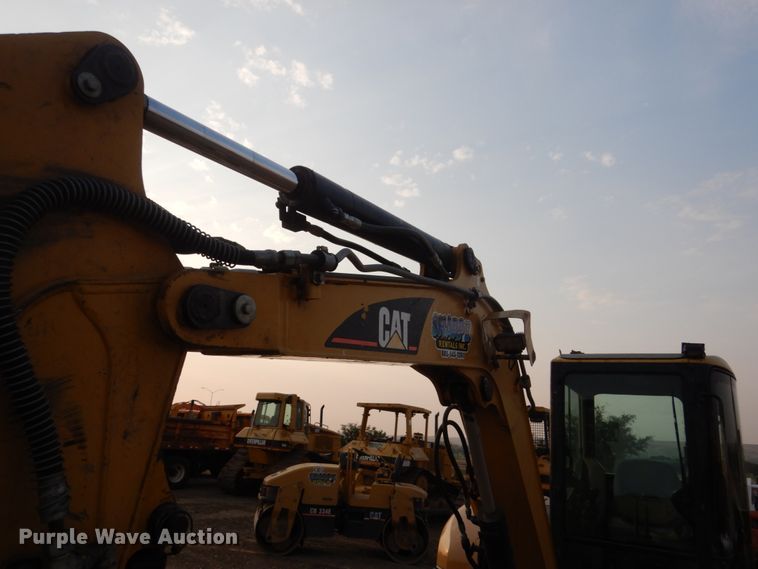 image for item DC8989 2006 Caterpillar 304 CR  mini excavator