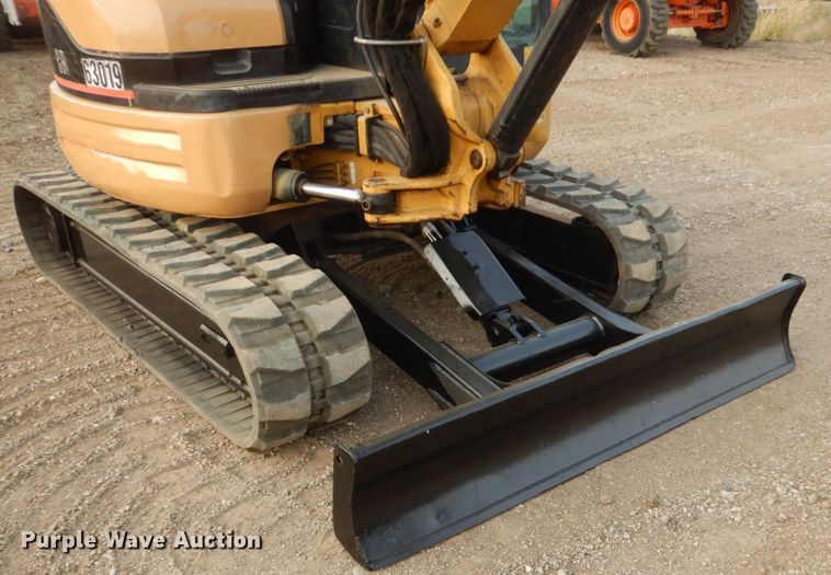 image for item DC8989 2006 Caterpillar 304 CR  mini excavator