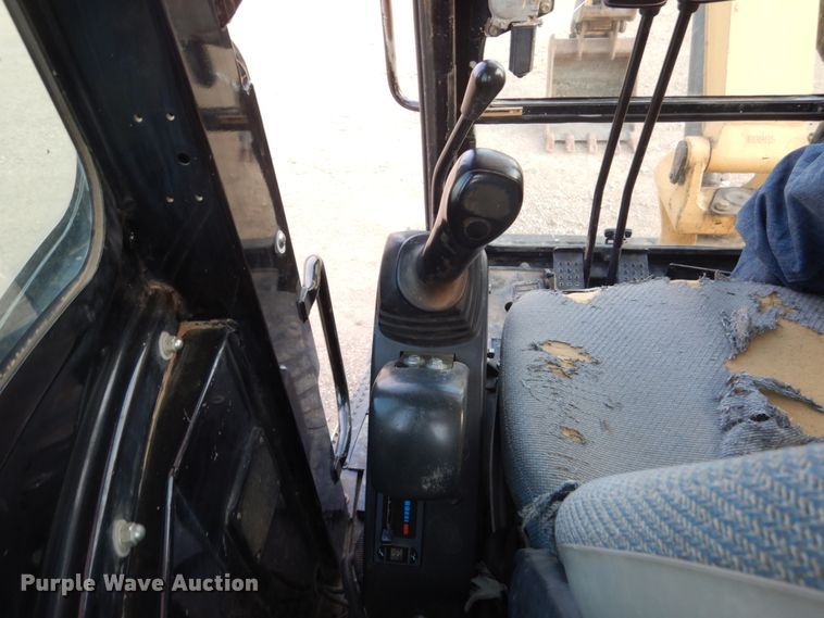 image for item DC8989 2006 Caterpillar 304 CR  mini excavator