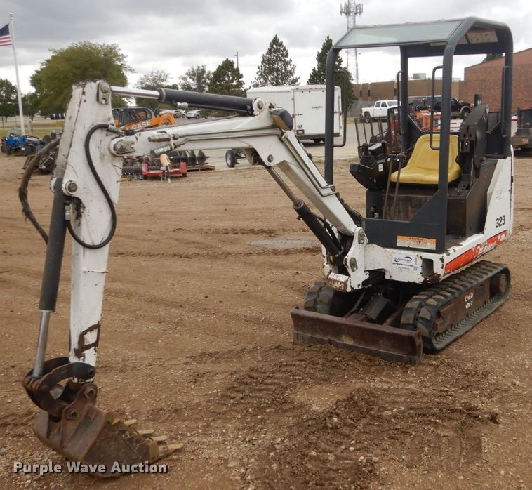 2006 Bobcat 323 mini excavator in Pierre, SD Item DC8990 sold
