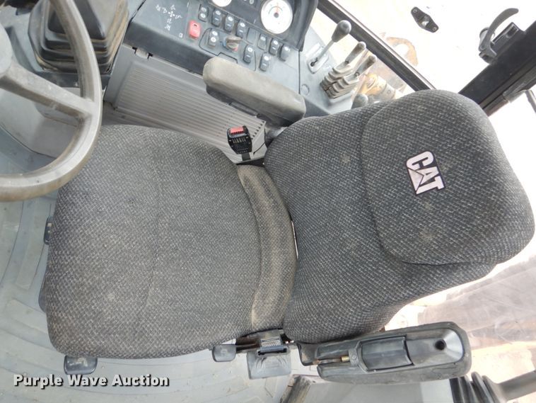 image for item DC8991 2011 Caterpillar 420E  backhoe