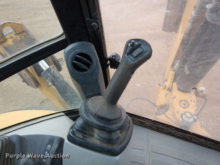 image for item DC8991 2011 Caterpillar 420E  backhoe