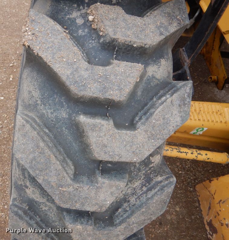 image for item DC8991 2011 Caterpillar 420E  backhoe