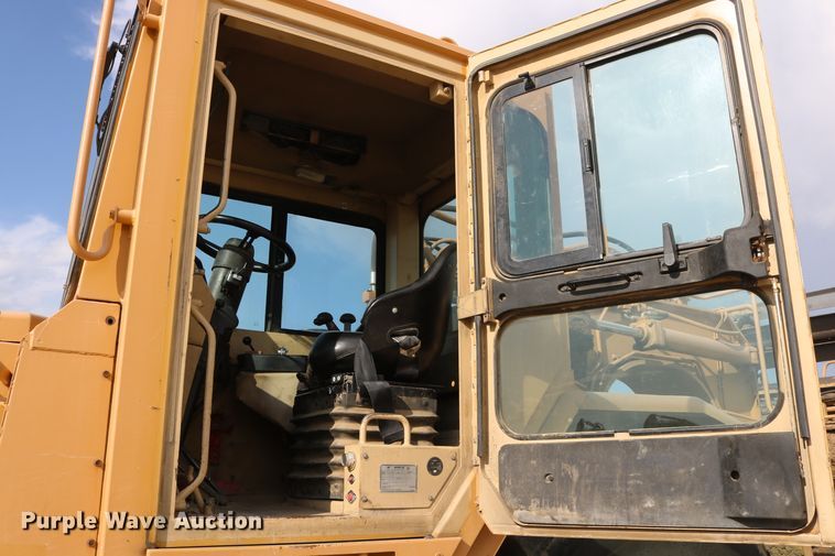 image for item DD5413 1997 Caterpillar 623F  elevating scraper