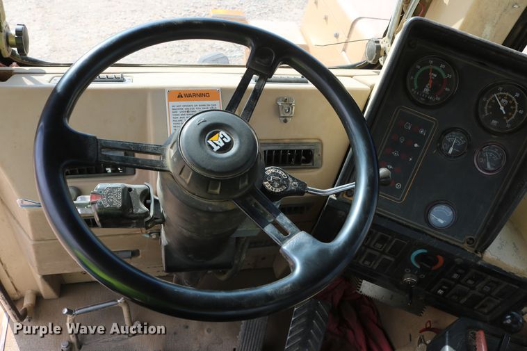 image for item DD5413 1997 Caterpillar 623F  elevating scraper