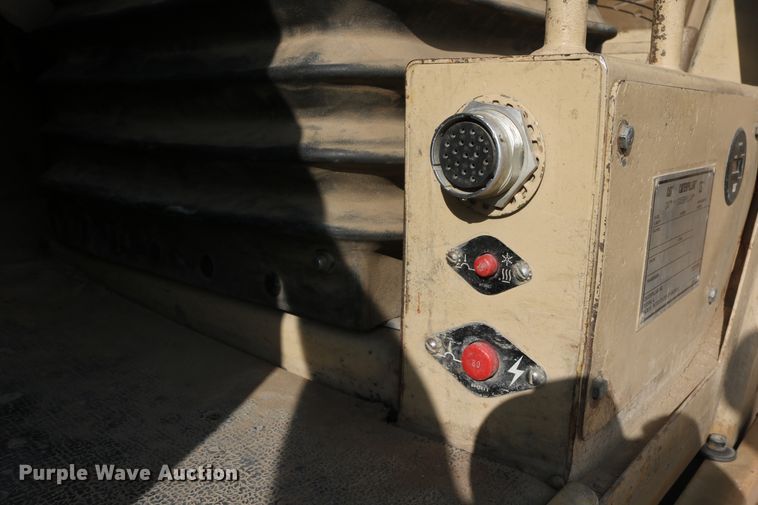 image for item DD5413 1997 Caterpillar 623F  elevating scraper