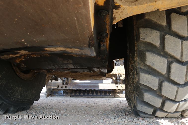 image for item DD5413 1997 Caterpillar 623F  elevating scraper