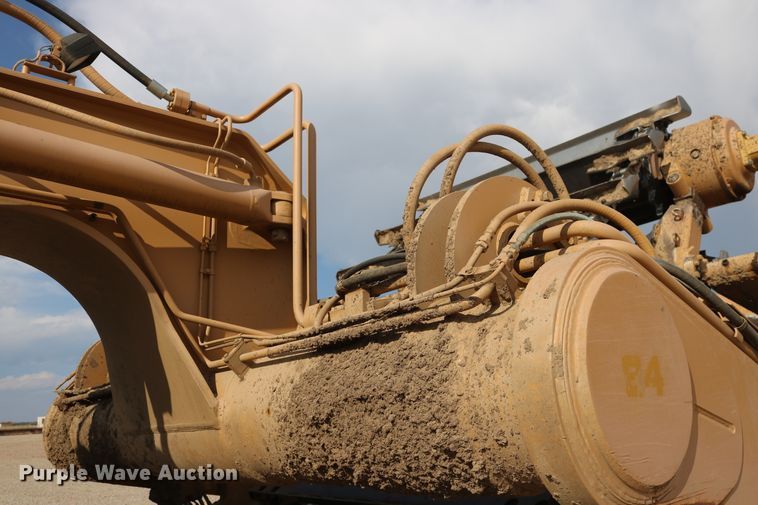 image for item DD5413 1997 Caterpillar 623F  elevating scraper