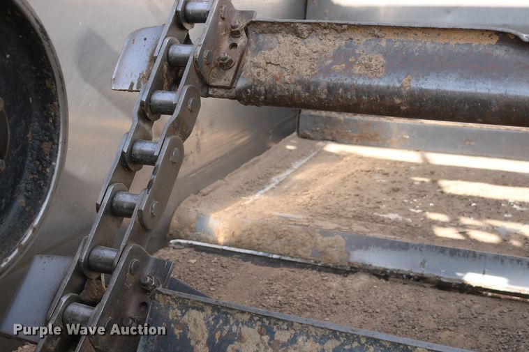 image for item DD5413 1997 Caterpillar 623F  elevating scraper