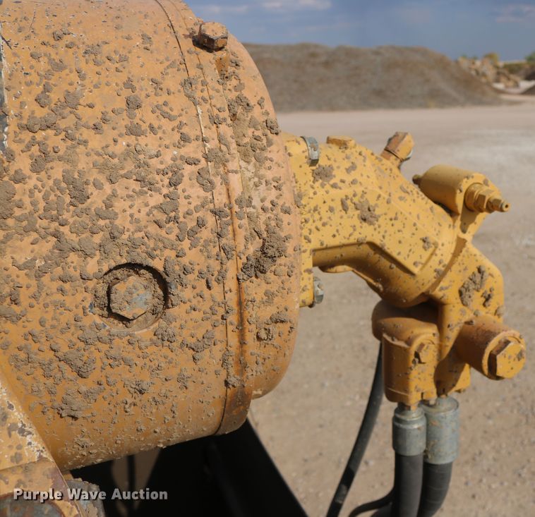 image for item DD5413 1997 Caterpillar 623F  elevating scraper