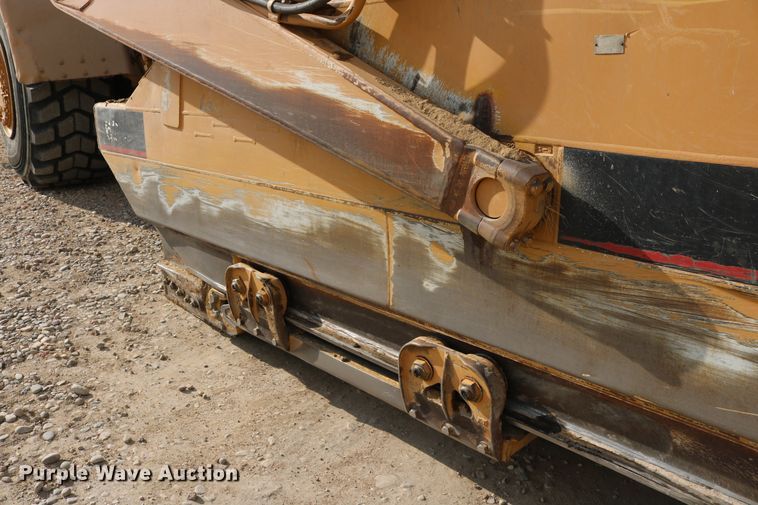 image for item DD5413 1997 Caterpillar 623F  elevating scraper