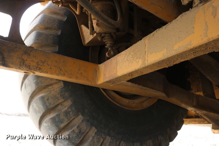 image for item DD5413 1997 Caterpillar 623F  elevating scraper