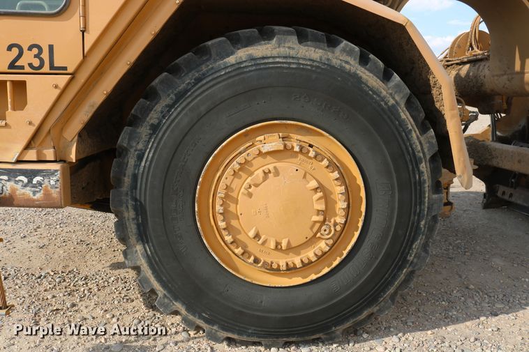 image for item DD5413 1997 Caterpillar 623F  elevating scraper