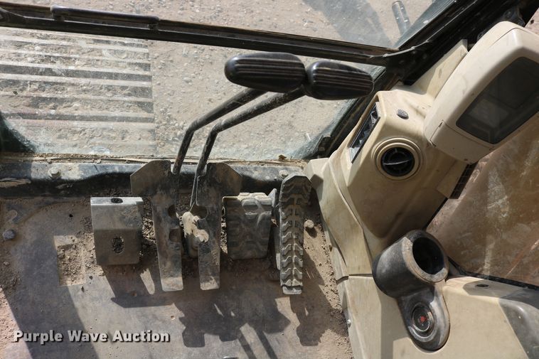 image for item DD5414 2006 Caterpillar 330C L  excavator