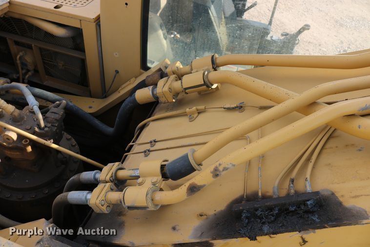 image for item DD5414 2006 Caterpillar 330C L  excavator