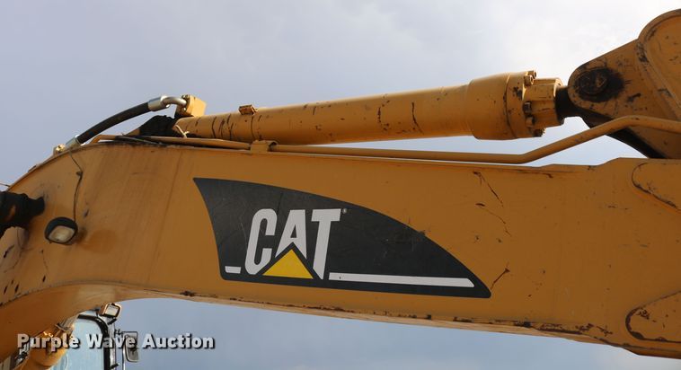 image for item DD5414 2006 Caterpillar 330C L  excavator