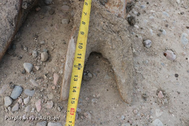 image for item DD5414 2006 Caterpillar 330C L  excavator