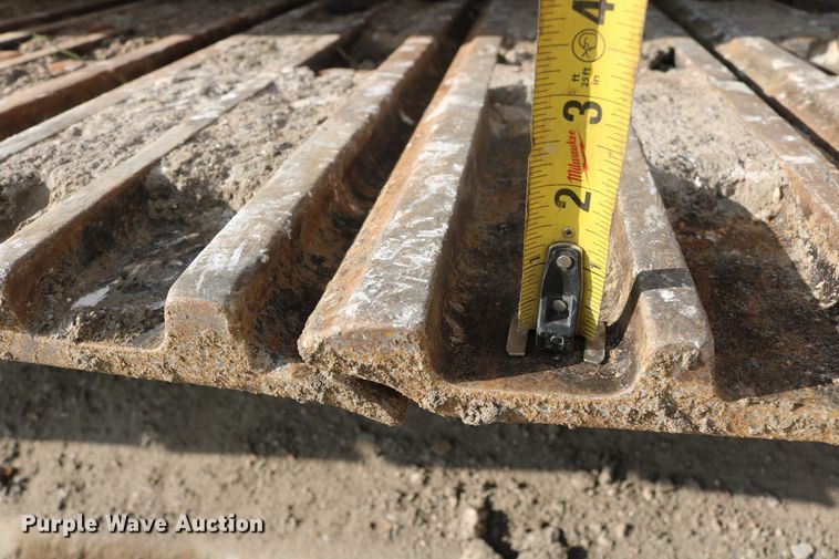 image for item DD5414 2006 Caterpillar 330C L  excavator