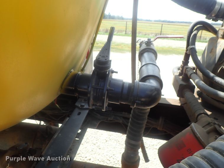 image for item DE0745 2000 Kenworth T800  vacuum truck