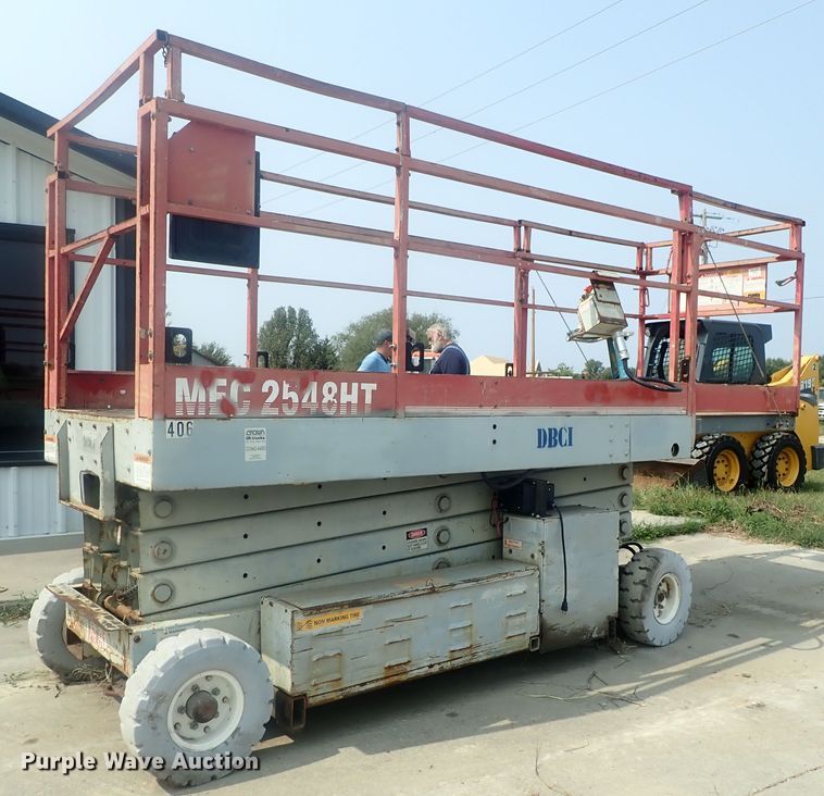 image for item DE0773 Mec 2548HT  scissor lift