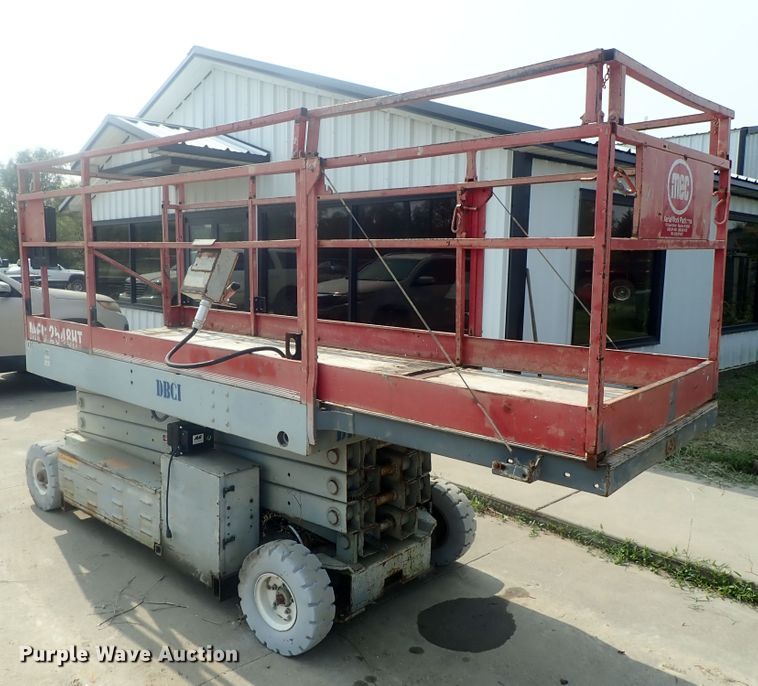 image for item DE0773 Mec 2548HT  scissor lift