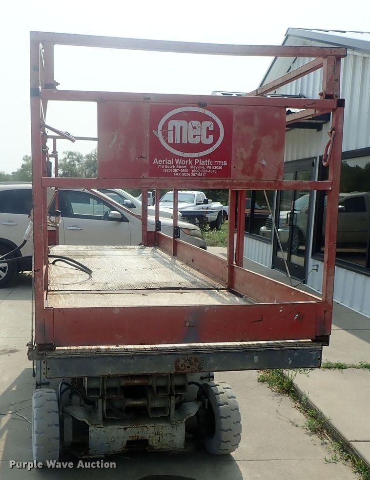 image for item DE0773 Mec 2548HT  scissor lift