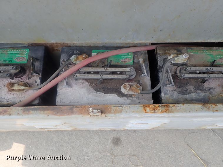 image for item DE0773 Mec 2548HT  scissor lift