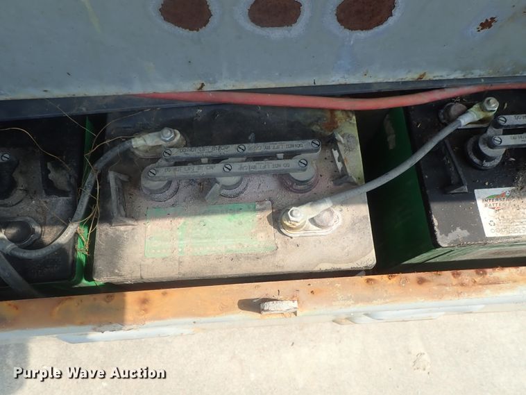 image for item DE0773 Mec 2548HT  scissor lift