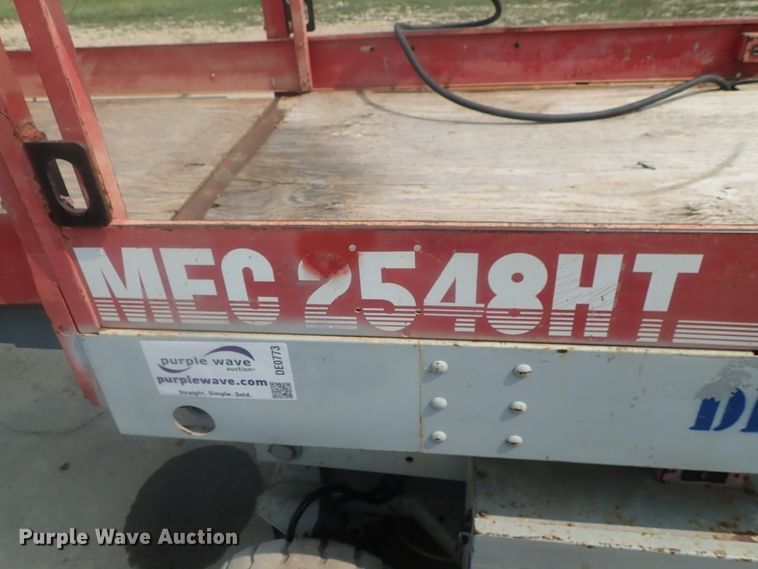 image for item DE0773 Mec 2548HT  scissor lift