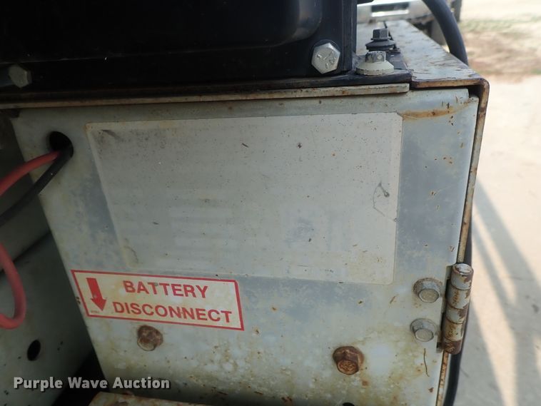 image for item DE0773 Mec 2548HT  scissor lift