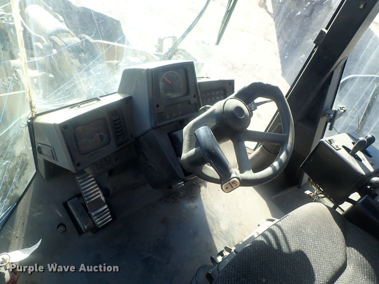 image for item DE0824 2000 Caterpillar 950G  wheel loader