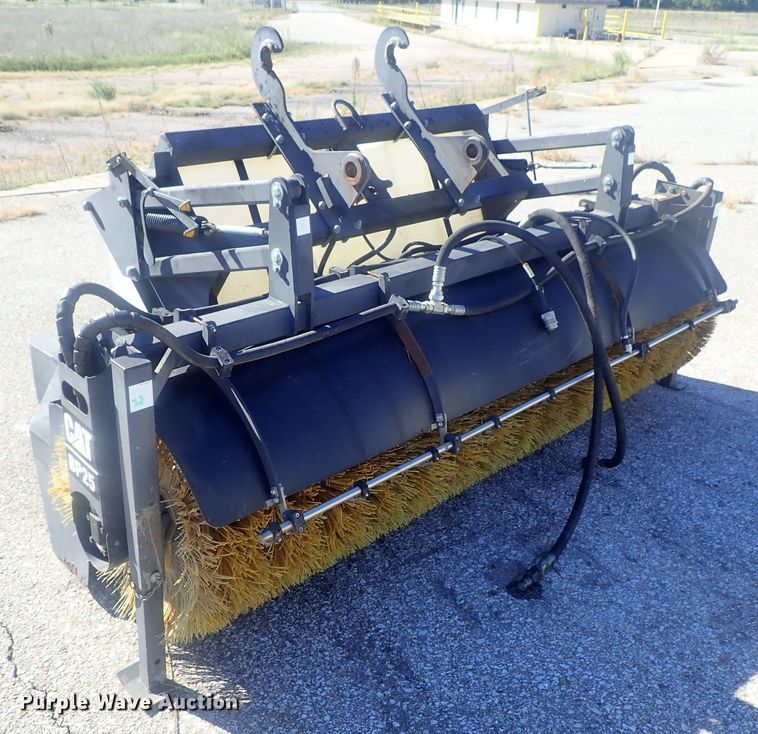 image for item DE0826 Caterpillar BP25 broom