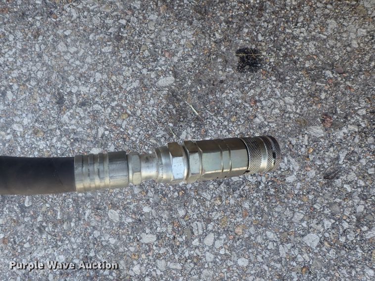 image for item DE0826 Caterpillar BP25 broom