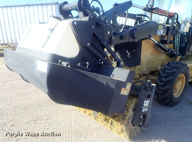 image for item DE0826 Caterpillar BP25 broom