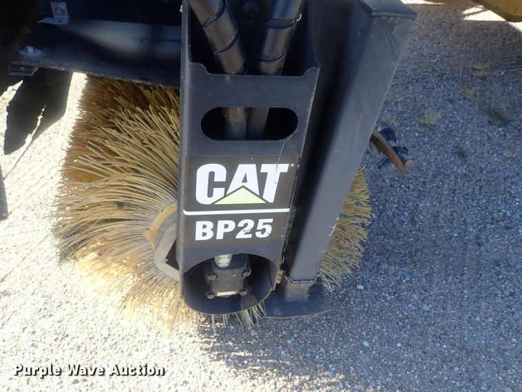 image for item DE0826 Caterpillar BP25 broom