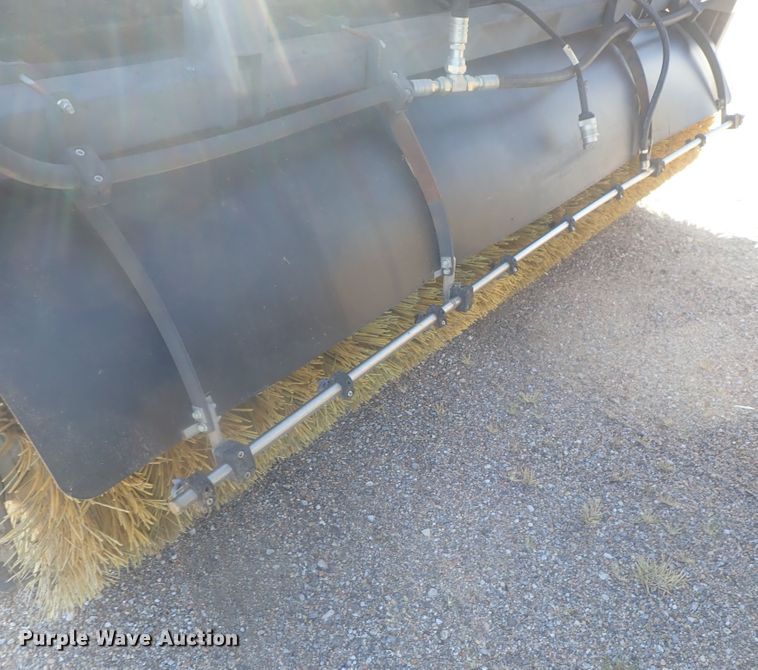 image for item DE0826 Caterpillar BP25 broom