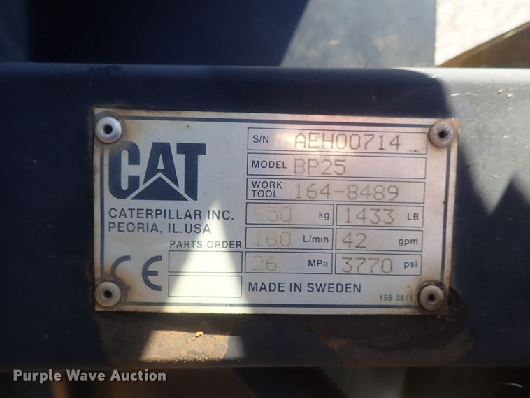 image for item DE0826 Caterpillar BP25 broom