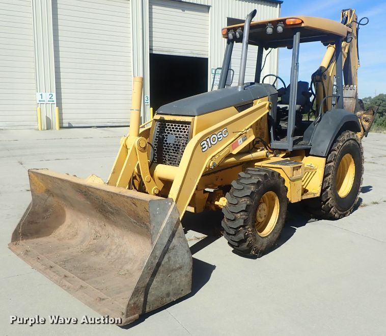 image for item DE0827 2006 John Deere 310SG  backhoe