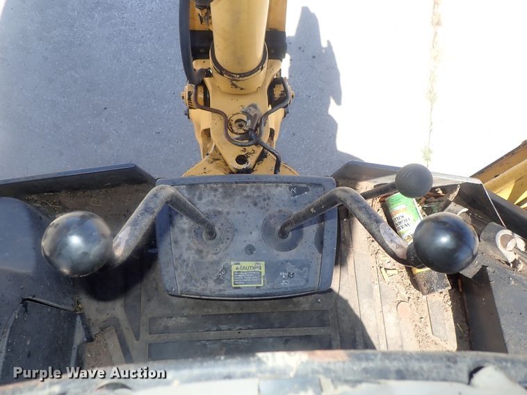 image for item DE0827 2006 John Deere 310SG  backhoe