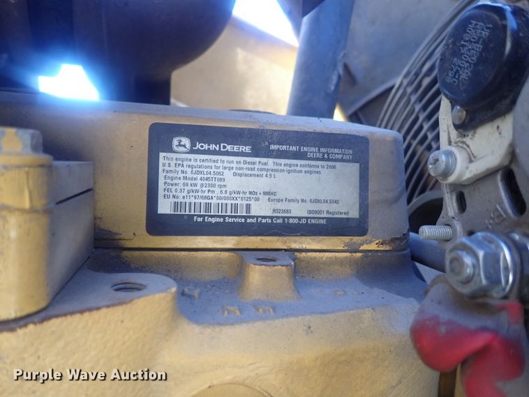 image for item DE0827 2006 John Deere 310SG  backhoe