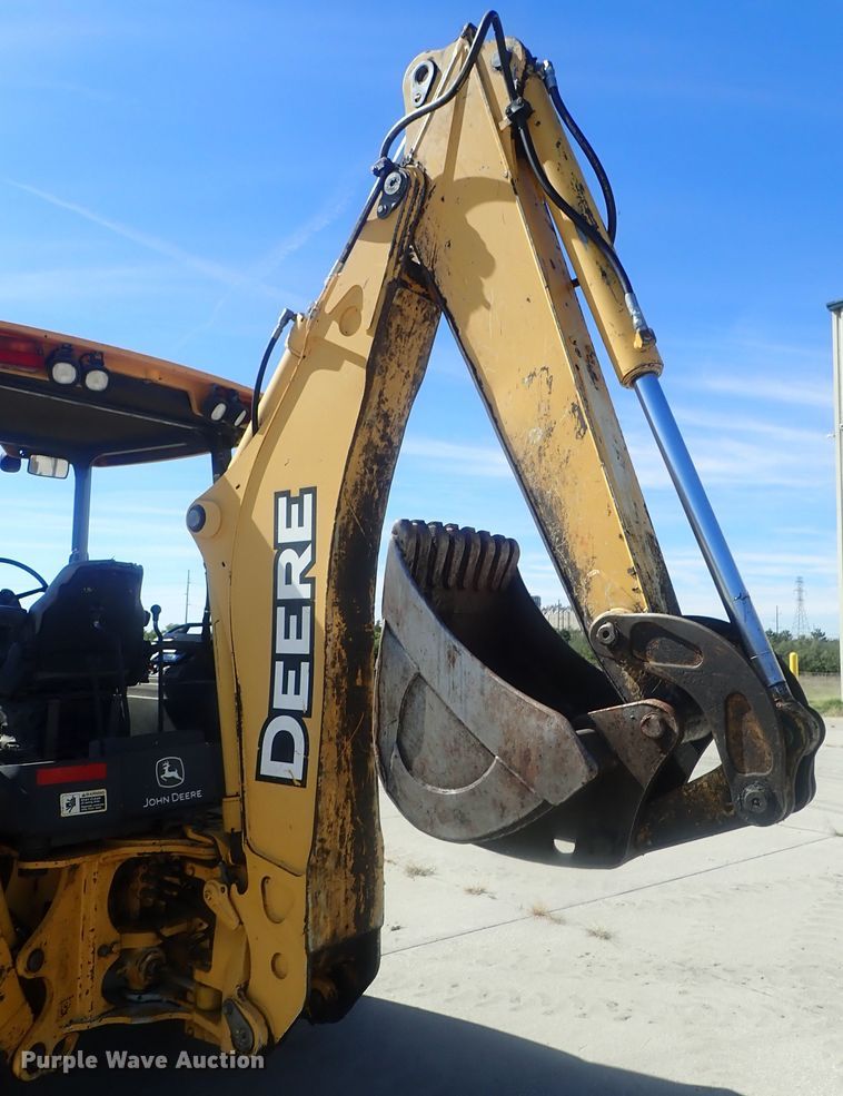 image for item DE0827 2006 John Deere 310SG  backhoe