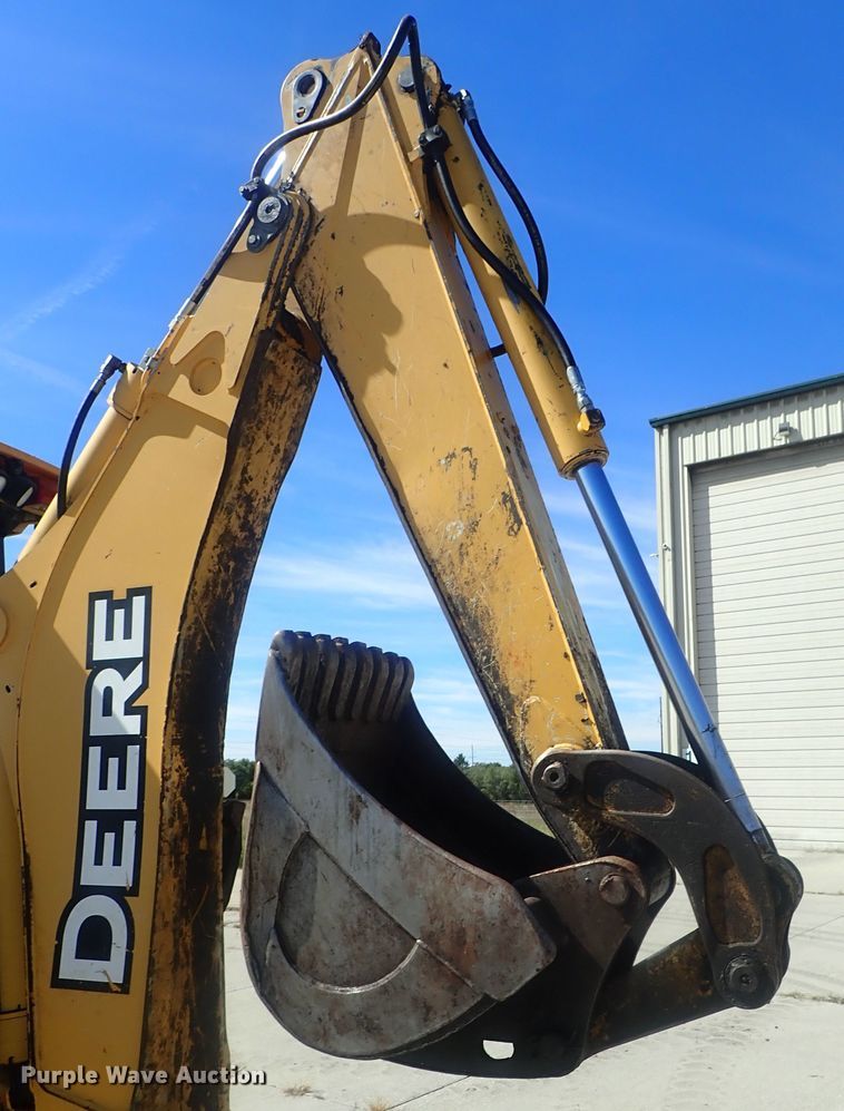 image for item DE0827 2006 John Deere 310SG  backhoe