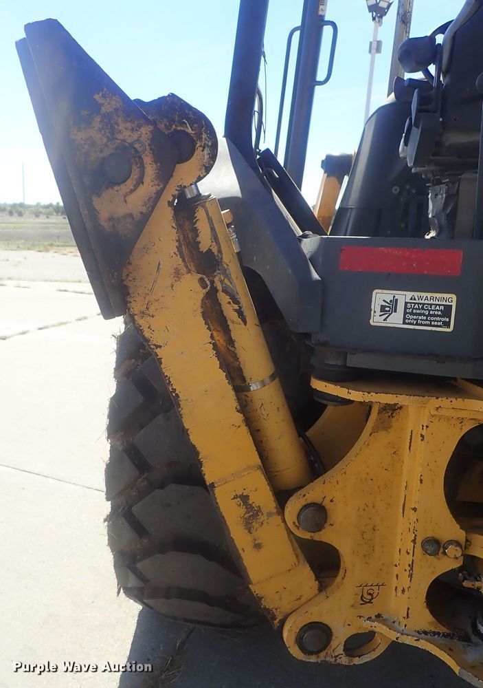 image for item DE0827 2006 John Deere 310SG  backhoe