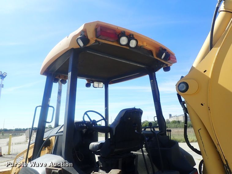 image for item DE0827 2006 John Deere 310SG  backhoe