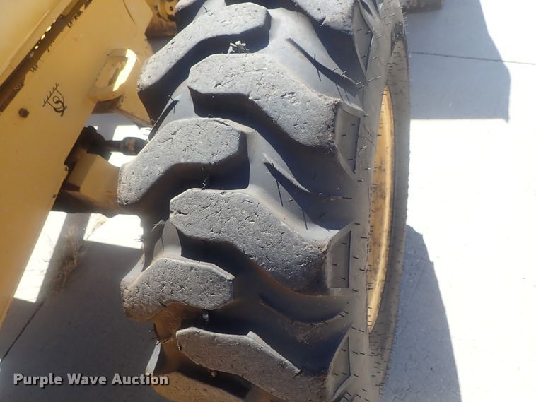 image for item DE0827 2006 John Deere 310SG  backhoe