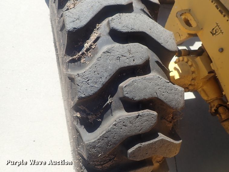 image for item DE0827 2006 John Deere 310SG  backhoe